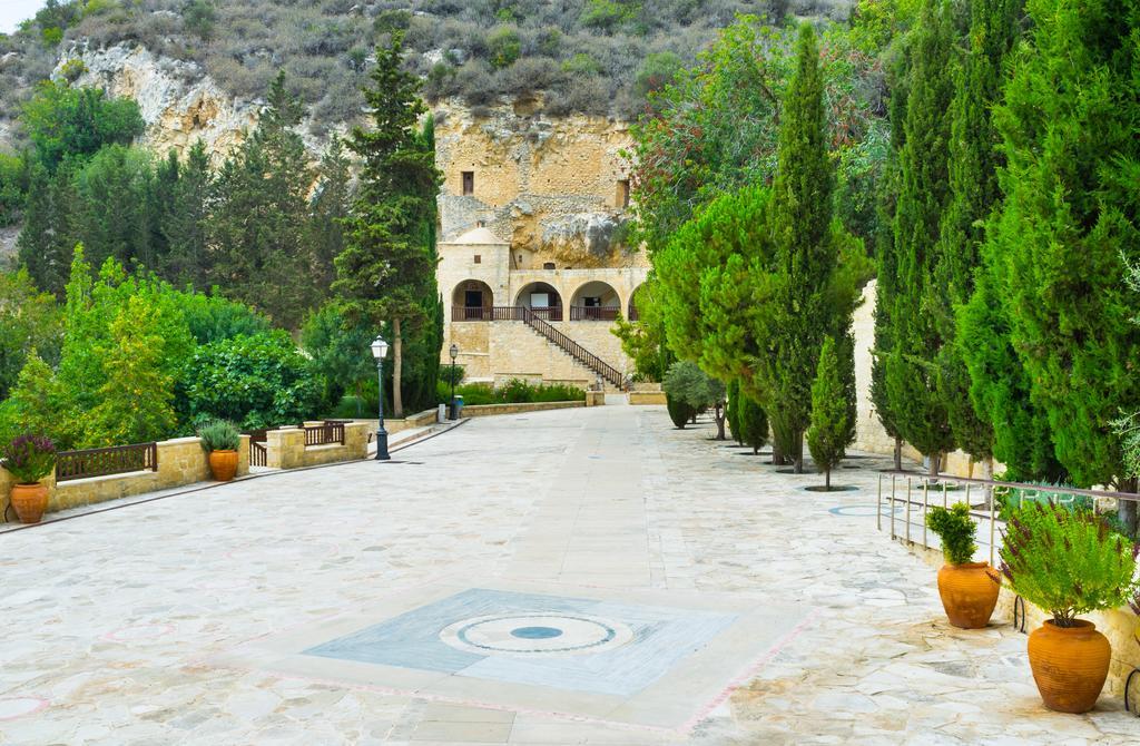 Club St. George (Adults Only) Aparthotel Tremithousa Bagian luar foto