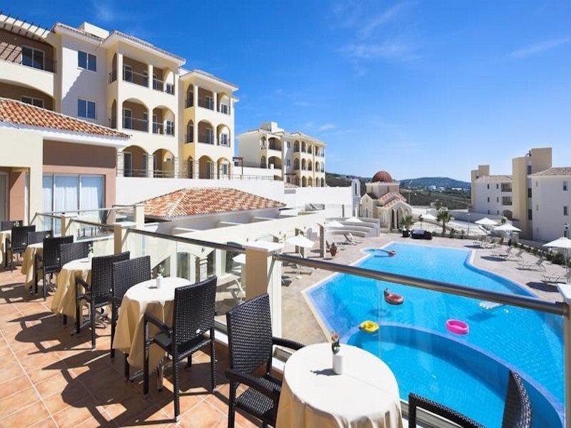 Club St. George (Adults Only) Aparthotel Tremithousa Bagian luar foto