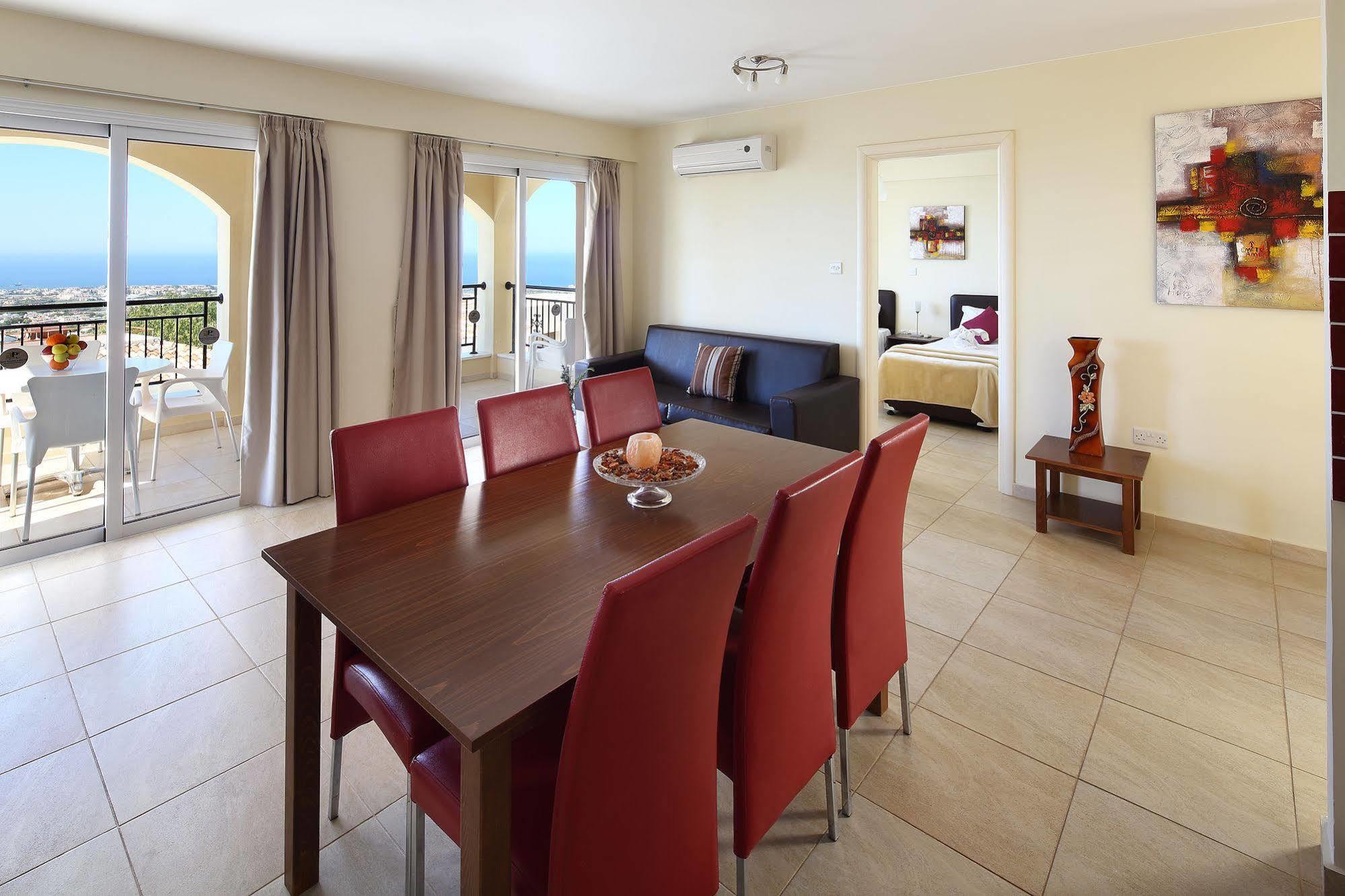 Club St. George (Adults Only) Aparthotel Tremithousa Bagian luar foto