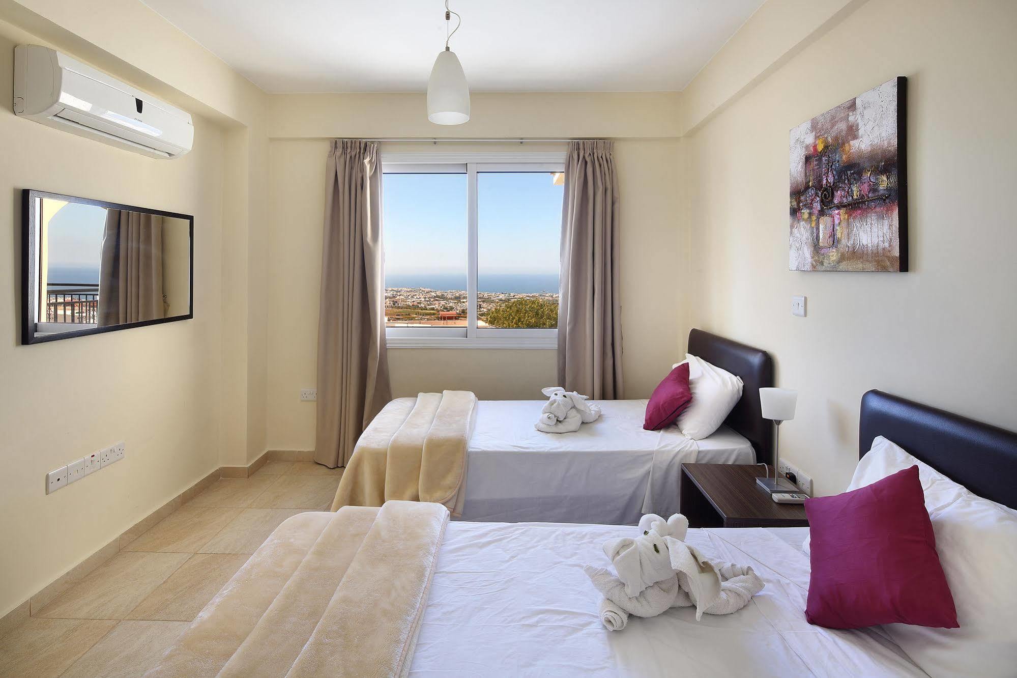 Club St. George (Adults Only) Aparthotel Tremithousa Bagian luar foto